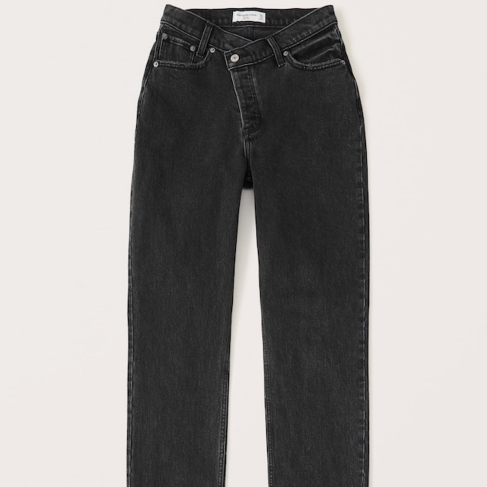 Abercrombie & Fitch Dad High Rise Jeans